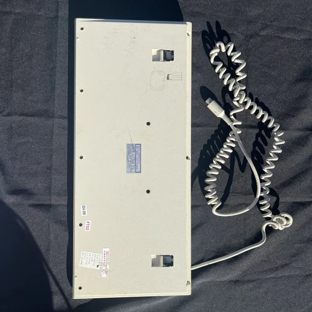 Vintage Key Tronic 101-Key Mechanical Keyboard AT PS/2 Beige Taiwan